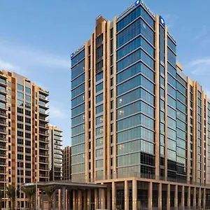 Novotel Dubai Gold District Отель