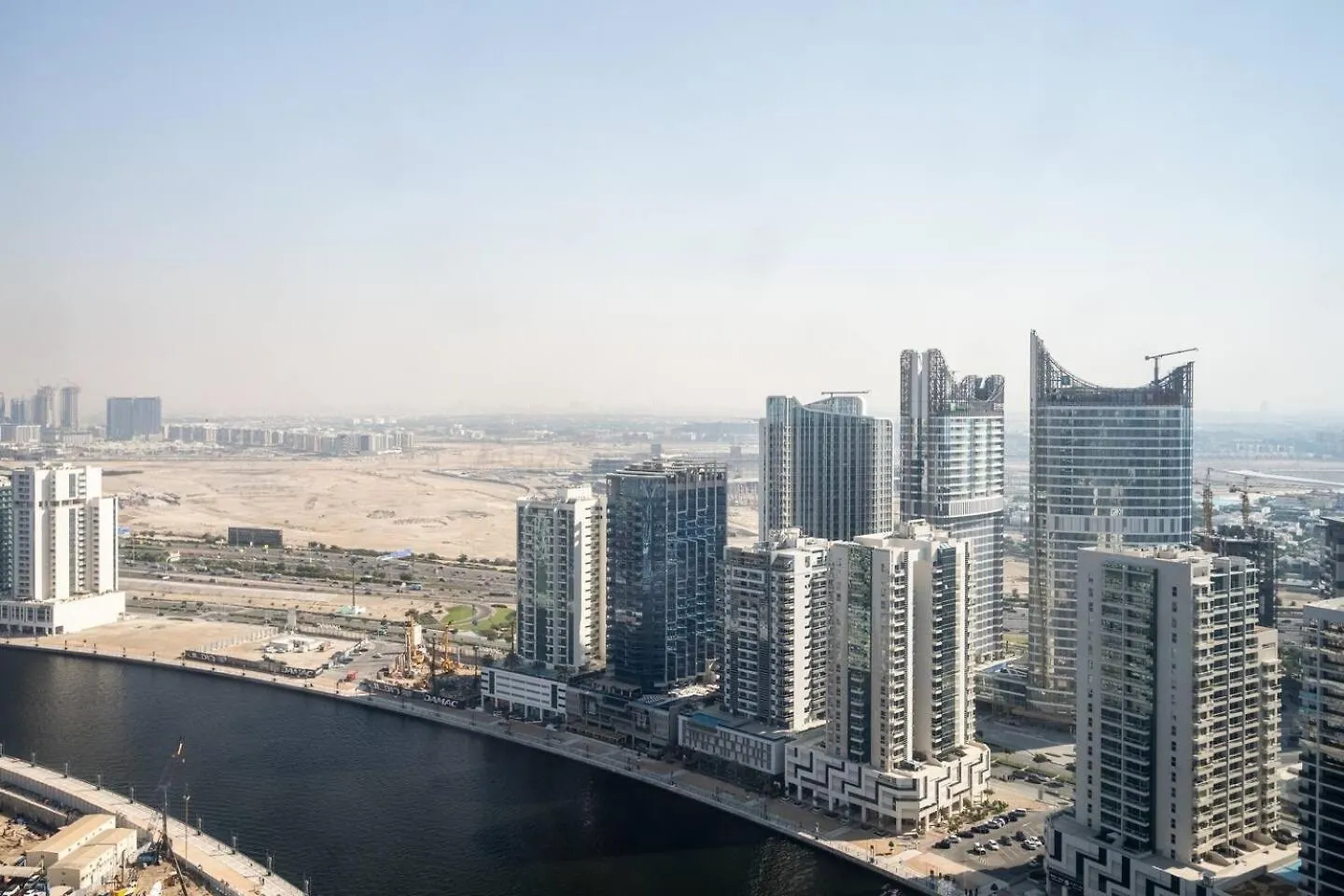 Modern Studio Overlooking Dxb Water Canal Apartment Dubai 0*,
