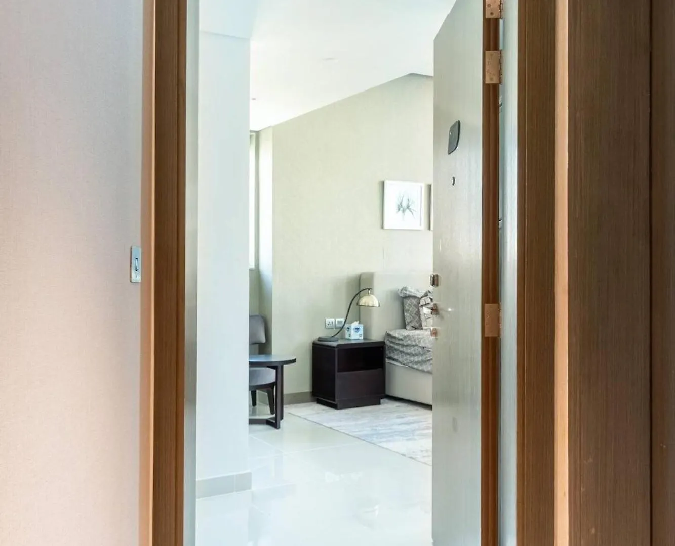 Modern Studio Overlooking Dxb Water Canal Apartment Dubai